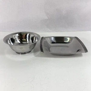 Lot of 2 Vintage Stainless Steel Bowls with Floral Trim - Picture 1 of 5