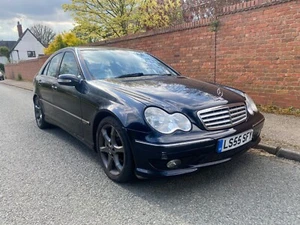 Mercedes C320 CDI 3.0 V6 - Picture 1 of 18