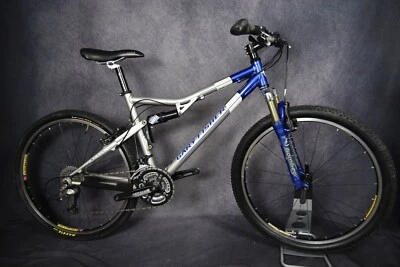 BICICLETA DE MONTAÑA GARY FISHER SUGAR 3+ TAMAÑO MEDIANO 17,5", 27 VELOCIDADES, SUSPENSIÓN COMPLETA Foto 1 de 4