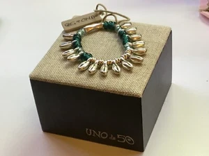 Neu mit Etikett Uno de 50 versilbertes/grünes Kristall Stretch Armband "Tau" 110 $ - Bild 1 von 7