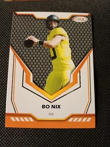 Tarjeta de novato Bo Nix Sage NFL 2024 RC #19 Oregon Ducks Denver Broncos Auburn - Imagen 1 de 2