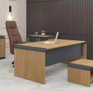 Tisch Büro Möbel Arbeitszimmer Schreibtisch Design Arbeitstisch Chefschreibtisch - Bild 1 von 1