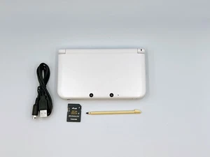 Nintendo 3DS XL LL Console White SD Card Bomberman Soft Japan Tested {Fast } - Picture 1 of 15
