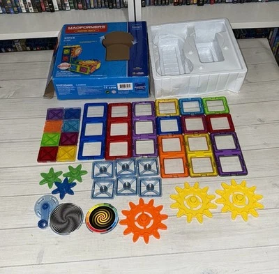 Magformers Magnets in Motion 35 Piece Toy Gear Set See Photos - Image 1 of 4