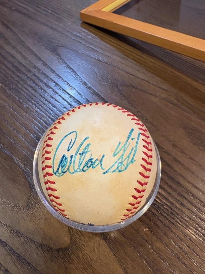 BÉISBOL FIRMADO CARLTON FISK HOF Foto 1 de 1
