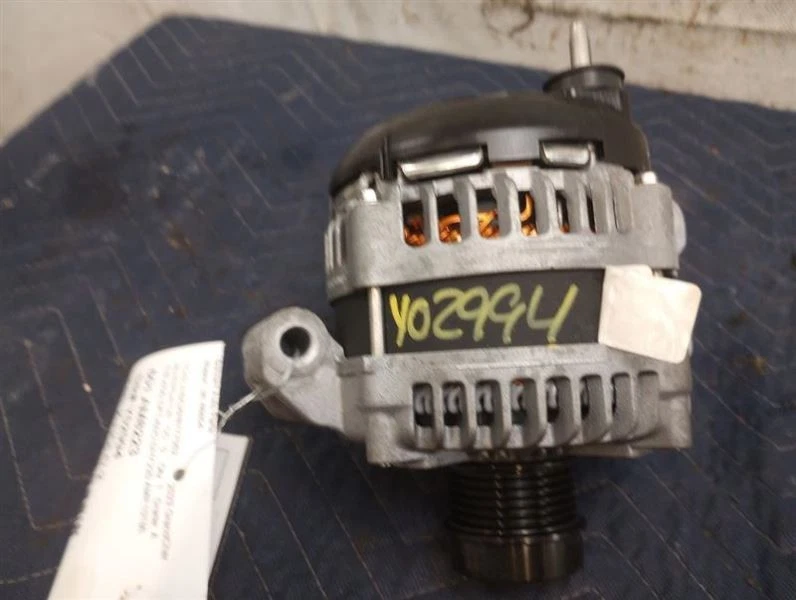 Alternador 220 Amp 12V 68391579AB para 21-23 Jeep Grand Cherokee WL 3.6L 2697642 Foto 1 de 1