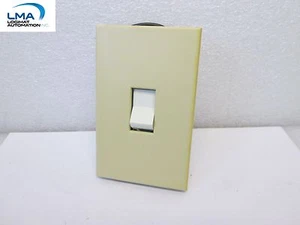 PRESCOLITE LITE CO DSS-I SPST SWITCH 15A 120V FACEPLATE IVORY - Bild 1 von 3
