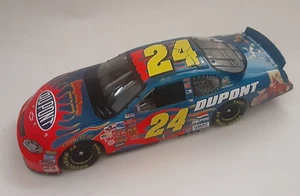 2003 Jeff Gordon #24 Dupont Looney Tunes 1 of 1082 Action CW Bank 1/24 NASCAR - Picture 1 of 13