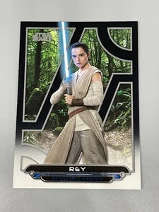 Rey 2018 Topps Star Wars Galactic Files SP Photo Variation TFA-1 Short Print - Picture 1 of 2