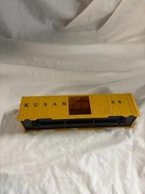 Yellow - KUSAN MODEL TRAINS - Train 5 - Image 1 of 4