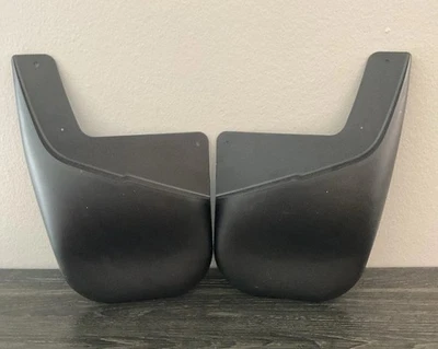 Protetores contra respingos dianteiros originais do fabricante Ford 2005 Explorer para lama 4L2Z-16A550-AA - Imagem 1 de 4