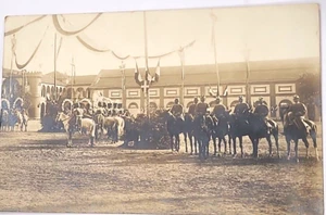 1911 altes MILITÄR FOTO SOLDATEN PFERD Schule REITEN Thaon Revel - Bild 1 von 2