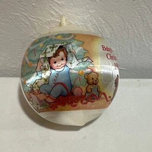 Hallmark 1991 Andenken Babys erste Weihnachten Junge Ball Ornament ohne Box - Bild 1 von 9