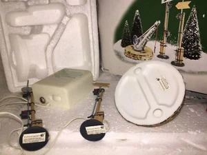 Dept 56 Queensbridge Railroad Yard Accessories (set of 3) Battery or AC/DC - Bild 1 von 3