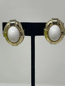 Pendientes de clip de cabujón Donald Stannard vintage ovalados tono dorado blanco Estate - Imagen 1 de 10