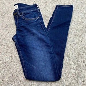 Hollister Juniors Jeans sz 00 Dark Wash Distressed Skinny Stretch Jegging Casual - Picture 1 of 12