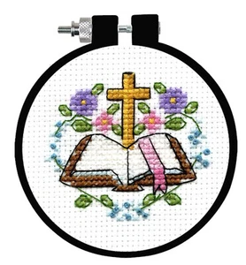 Mini Kit Punto de Cruz ~ Diseño Funciona Cruz y Biblia con Aro de 3" #DW20063 - Imagen 1 de 3