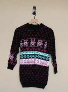 Teddy Bear Sweater Vintage Womens Size Small 80s 90s Pink Heart Black Fair Isle - Picture 1 of 3