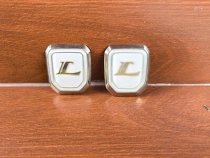 L MARK SIDE FENDER EMBLEM BADGE Fit TOYOTA COROLLA SPRINTER AE110 114 OEMX1 Pair - Picture 1 of 13