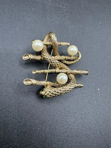 Erwin Perlen Bambus Perlen Schlangenzaun Vintage Figur Brosche - Bild 1 von 5