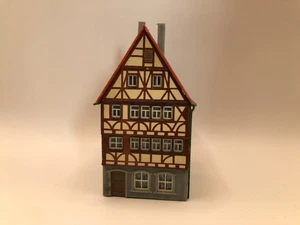 Kleines Altstadthaus - Fachwerkhaus | Spur N / 1:160 | fertig gebaut (A) - Picture 1 of 4