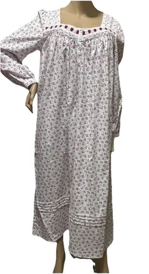 EILEEN WEST  Nightgown  Flannel Medium  2 Side Pockets - Image 1 of 4