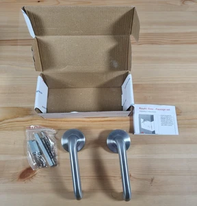 DORMAKABA VISION DOOR LEVER HANDLE ON ROUND ROSE PASSAGE SATIN CHROME 8300/18SX - Bild 1 von 4