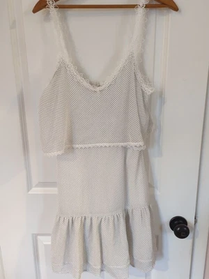 Vestido Top BB DAKOTA Revolve Sin Punto Volantes Blanco Encaje 6 Nuevo Sin Etiquetas Precio de venta sugerido por el fabricante 98 USD Foto 1 de 3