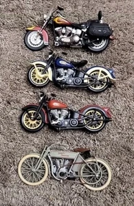 Juego de 4 motos Harley Davidson vintage - Imagen 1 de 6