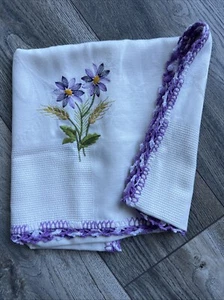 "De colección Bordado a Mano Cómoda Bufanda Corredor de Mesa Fino Lino Púrpura Floral 43x19""" - Imagen 1 de 6