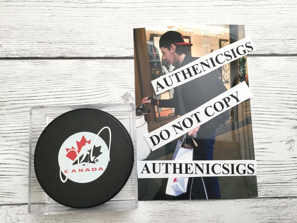 Disco de hockey autografiado por el equipo firmado por Ryan Johansen de Canadá PRUEBA c Foto 1 de 1