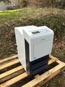 Kyocera ECOSYS P6030cdn Farblaserdrucker 3 Kassetten Duplex LAN 15.000 Seiten - Bild 1 von 5