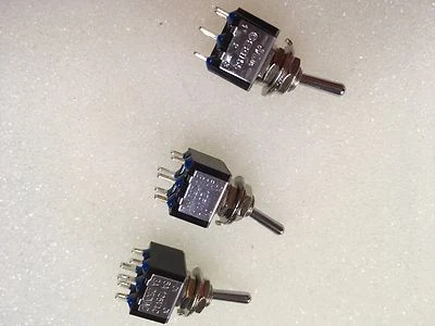 2K140 3 x Mini 3A DPDT On-On Switch Ideal for Model Railways Use Etc 1st Class P - Image 1 of 4