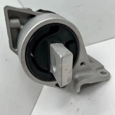 2006-2009 Ford Fusion Transmission Mounting Bracket 9E51-6F020-AA **BRAND NEW** - Image 1 of 3