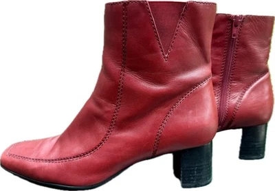 Nine West 红色女式踝靴皮革复古拉链方头 Y2K 90 年代 7.5M 码 — 第 1/4 张图片