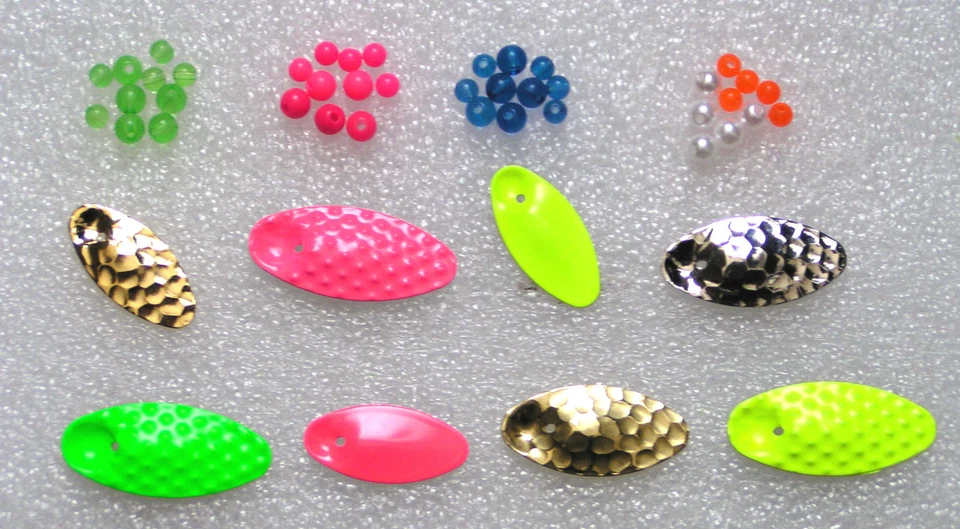 48 Teile Spinner bau,8 In-Line Spinner Blätter 3 Größe + 40 Kunstoff perle,Neu - Bild 1 von 2