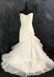 STUNNING WEDDING DRESS BERKETEX BY JULIAN AND ADAM, SIZE 12 14 16, RRP £1799 - Picture 1 of 6