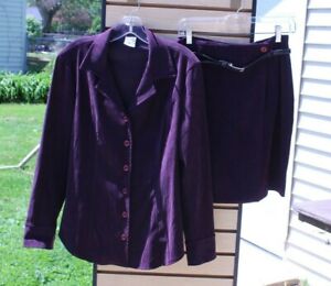 Women's 2 Pc Skirt Suit Size 8 Purple M.J. Carroll Brand