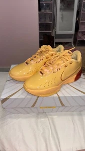 Nike LeBron XXI Mujer 7.5 Hombre’s 6 FV2345-800 Melón Tinte/Monarca «Dragon Pearl» - Imagen 1 de 7
