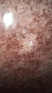 Schöne Erdbeerquarz Platte mit Regenbögen - Bild 1 von 11