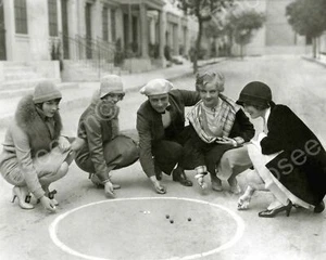 Group Of People Playing Marble Game Vintage 8x10 Reprint Of Old Photo - Picture 1 of 1