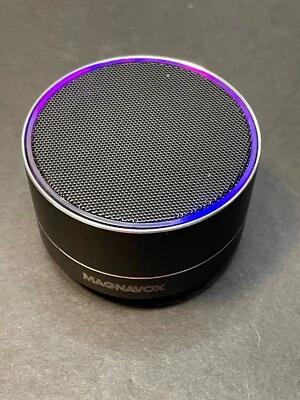 Altavoz portátil Magnavox Bluetooth luces inalámbricas MBH572 Foto 1 de 4