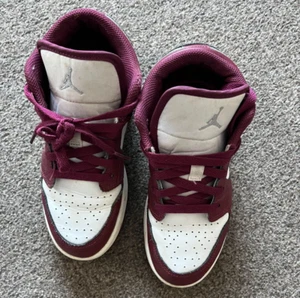 Nike Air Jordan 1 Low Cherrywood Red DQ8424-615 Kinder Größe UK 3,5 US4Y EUR 36 - Bild 1 von 4