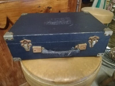 Petite Valise Ancienne/rangement vintage/Small Old Suitcase/vintage suitcase - Photo 1/4
