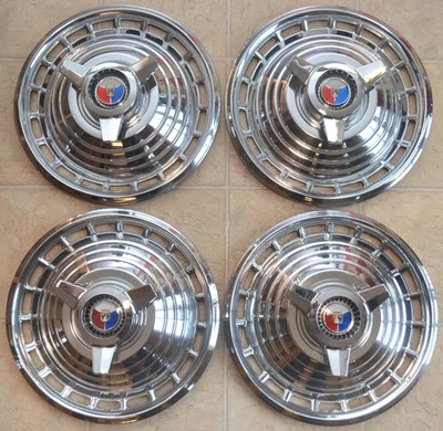 Juego de tapacubos giratorios Ford Galaxie 1963, cubiertas de rueda originales OEM 14" (x4) Foto 1 de 4
