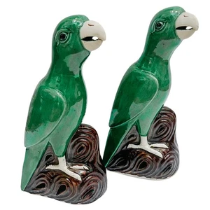 Coppia di statuine pappagallo maiolica verde smeraldo cinese vintage 9,5"H - Foto 1 di 12