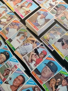 1966 Topps Baseball Cards Lot - 81 Different EX to EXMT- W/ Hal Reniff - Picture 1 of 6