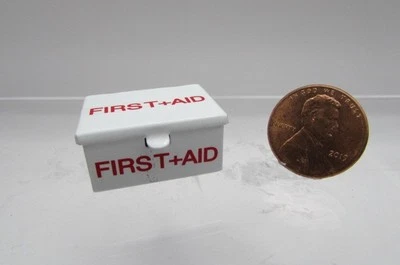 HANDLEY Dollhouse Miniature Metal First Aid Box that Opens MUL2510