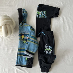 Boys 4T lot of 3 marvel set hoodie joggers tshirt - Picture 1 of 9