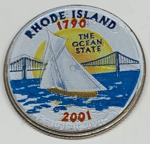 # C3613     RHODE ISLAND   QUARTER  COIN,    COLORIZED     2001-D - Picture 1 of 2